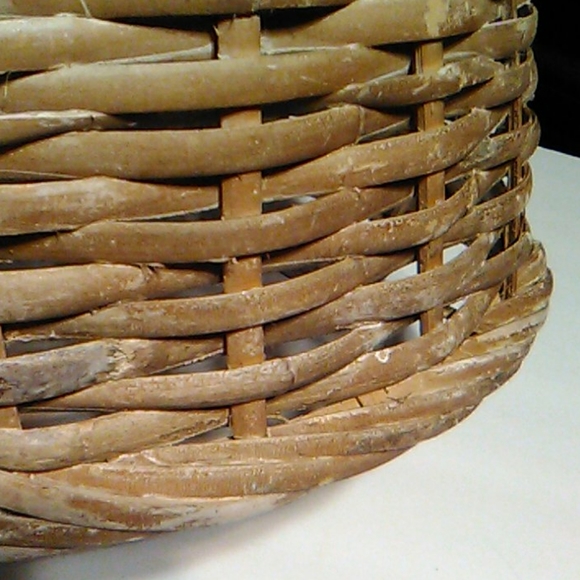 Round Wicker basket - Picture 8 of 11